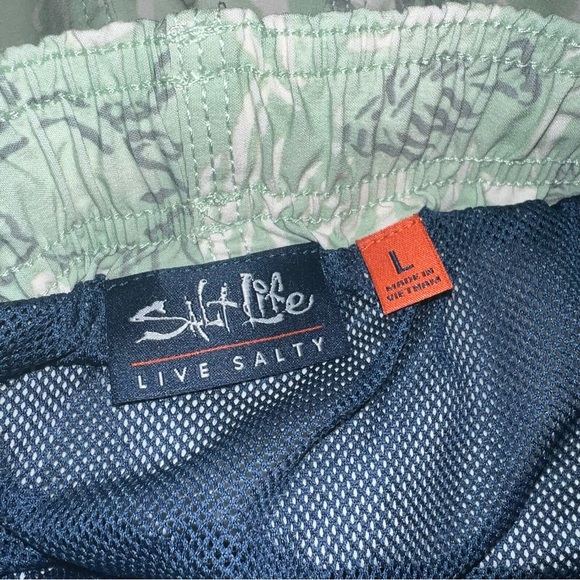Men’s Salt Life Swim Shorts Trunks Size Large Surfing Fish Lobster Crab Green - Picture 5 of 7